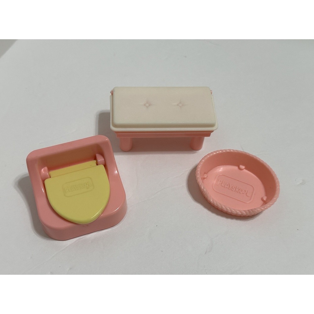 Vtg Playskool Dollhouse Accessories Furniture Lot.. Dog Bed, Piano Bench, Toilet